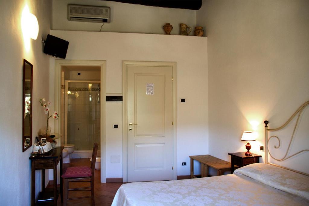 L'Antica Pieve Bed & Breakfast Levanto Ruang foto